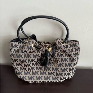 Michael Kors East West Signature Jacquard Black Leather Ring Tote Shoulder NWT